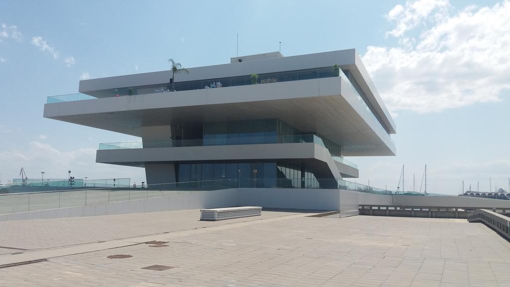 Apartmentsuitespain Beach Economy Valencia Eksteriør billede